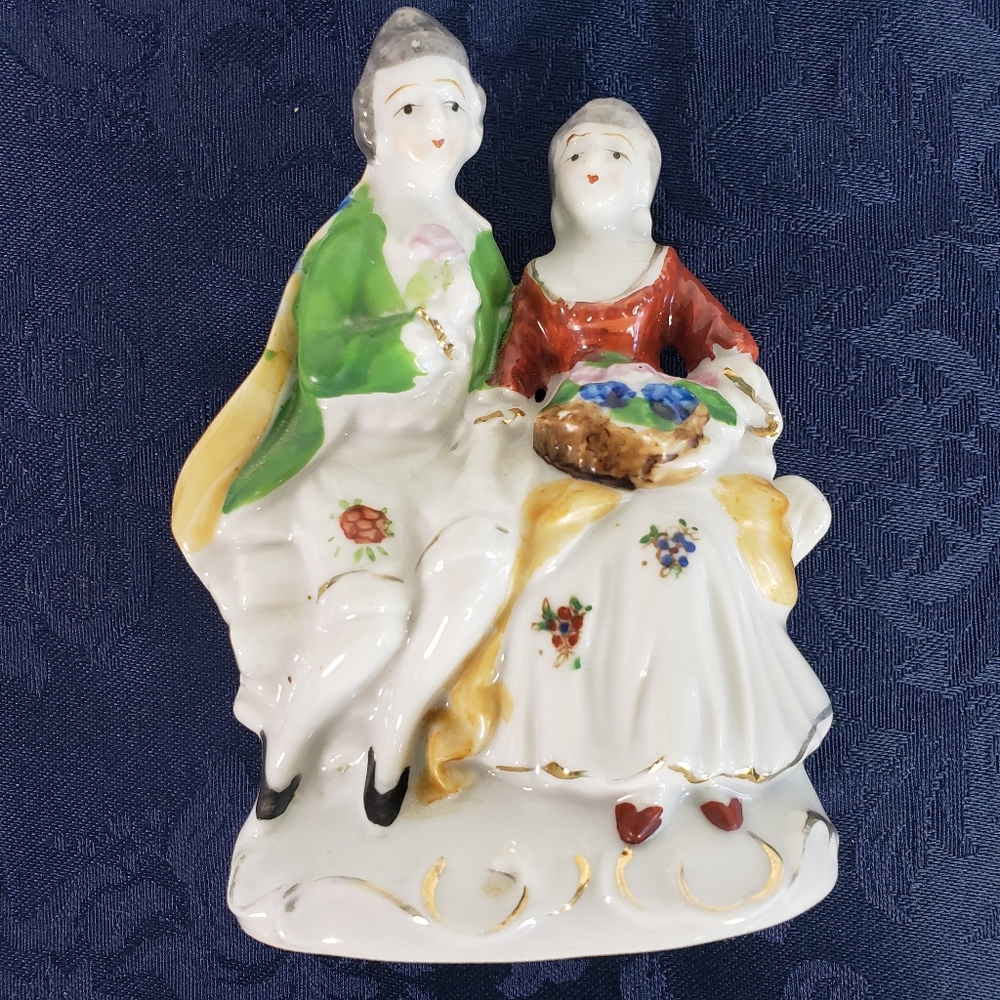 Made in Occupied Japan Stamped VTG Victorian Colonial Courting Figurine 5"